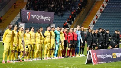 Eyüpspor – Beşiktaş maçına taraftarlar ilgi göstermedi